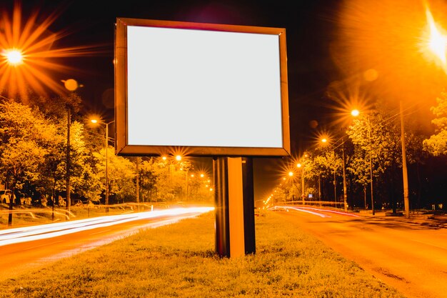 Jak efektywnie wykorzystać billboardy w strategii marketingowej Twojej firmy?